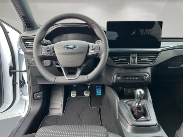 Ford Focus ST Line Wagon