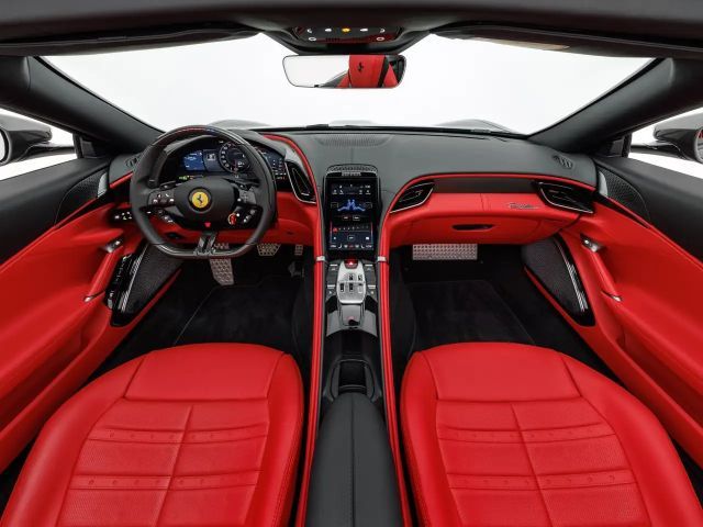 Ferrari Roma Spider