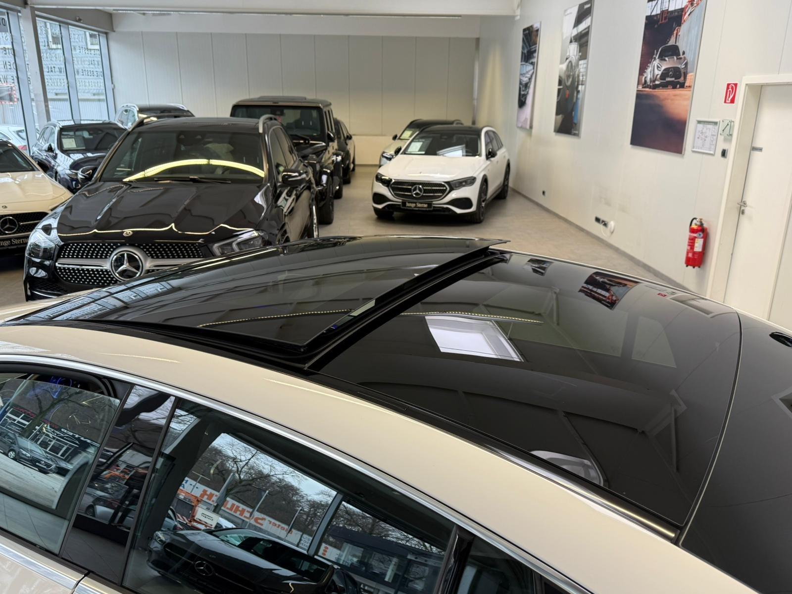 Mercedes-Benz EQE 300 Sedan