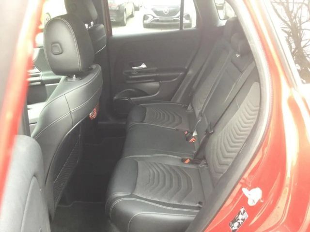 Mercedes-Benz GLA 250 GLA 250 e Style