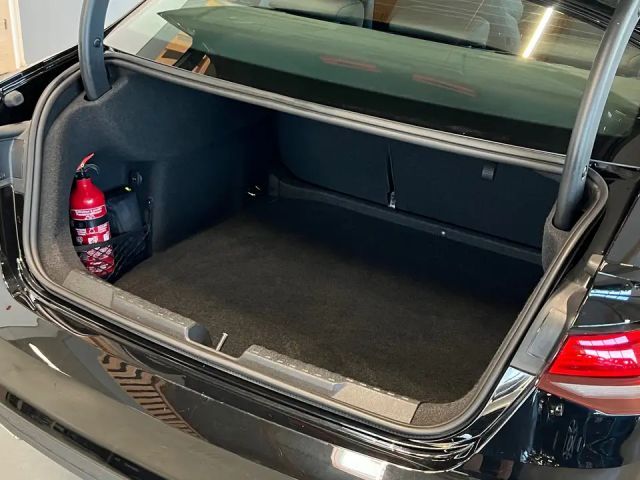 Audi A3 30 TDI S-Line Sedan