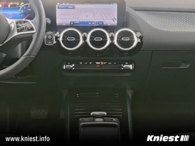 Mercedes-Benz GLA 200 Progressive