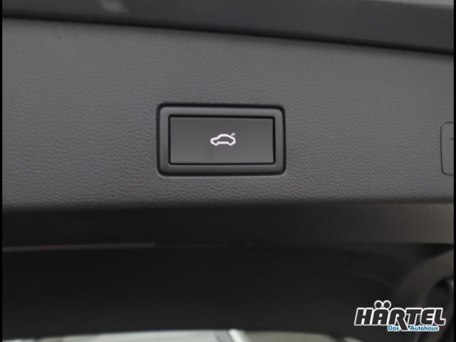 Volkswagen Golf 1.5 eTSI Style Variant