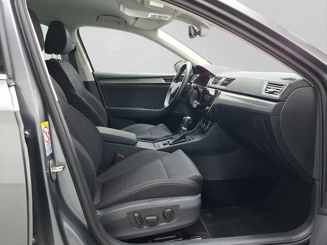 Skoda Superb 2.0 TDI Combi Style Style