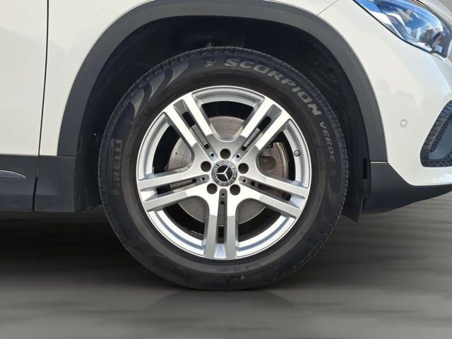Mercedes-Benz GLA 220 4MATIC GLA 220 d