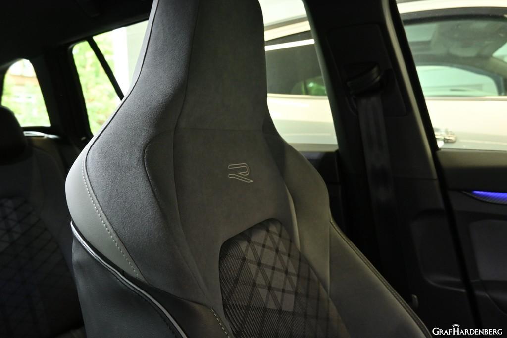 Volkswagen Golf 2.0 TSI 4Motion Golf VIII R-Line