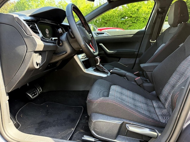 Volkswagen Polo 2.0 TSI DSG