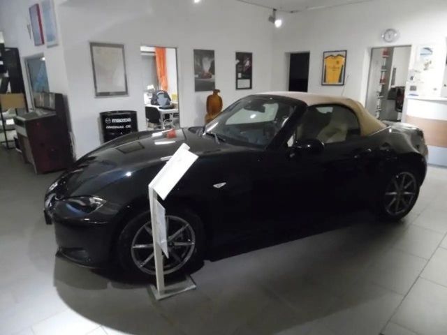 Mazda MX-5 SkyActiv
