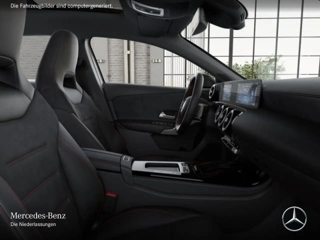 Mercedes-Benz A 200 AMG Line