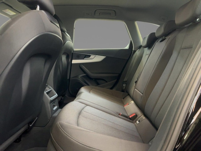 Audi A4 40 TDI Avant S-Tronic