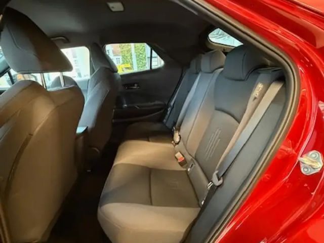 Toyota C-HR Hybride Team D