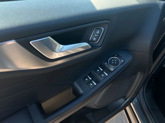 Ford Kuga Plug in Hybrid Titanium