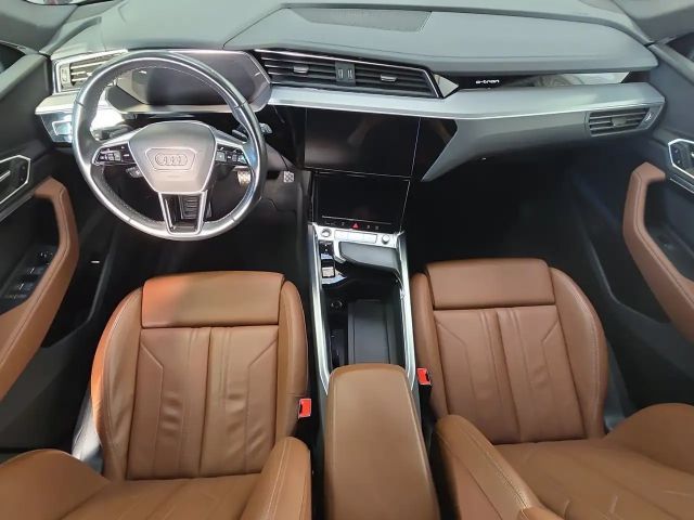 Audi Q8 e-tron 55 Business Quattro