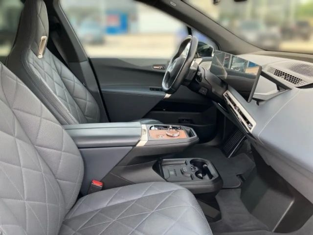 BMW iX M60