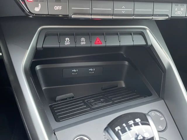 Audi A3 30 TFSI Sedan