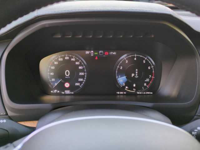 Volvo XC90 Bluetooth Head Up Display LED Vollleder Klima Einparkhilfe el. Fenster
