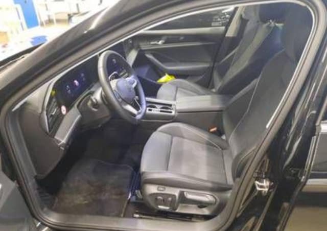 Volkswagen Passat 1.5 eTSI Business DSG Variant