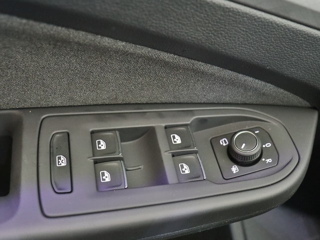 Volkswagen Golf 1.5 TSI Golf VIII Life