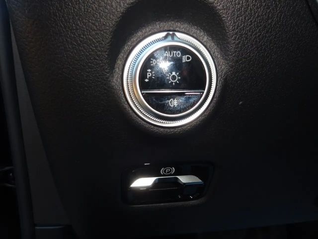 Mercedes-Benz C 220 AVANTGARDE C 220 d Estate