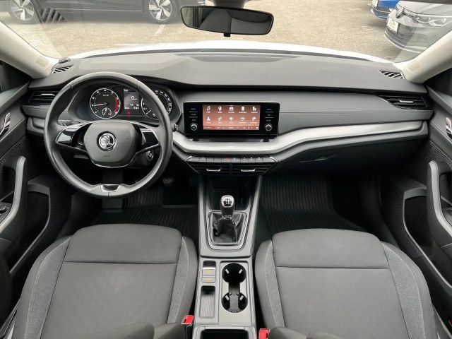 Skoda Octavia Active Combi