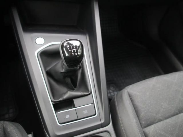 Volkswagen Golf Life Variant