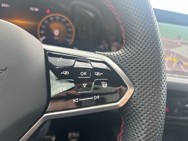 Volkswagen Golf 2.0 TSI Golf VIII