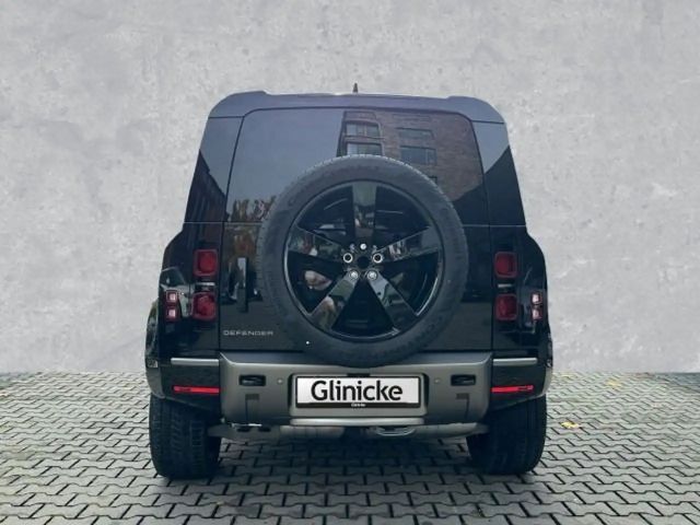 Land Rover Defender 110 D250 Dynamic SE