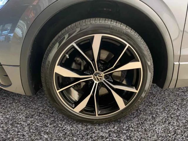 Volkswagen Tiguan Allspace DSG IQ.Drive R-Line