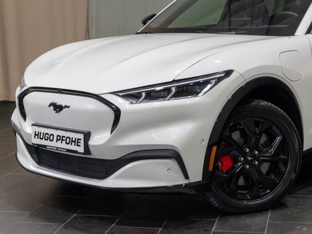 Ford Mustang Mach-E AWD Premium