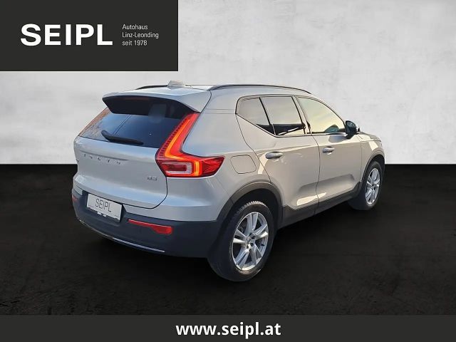 Volvo XC40 Dark Plus