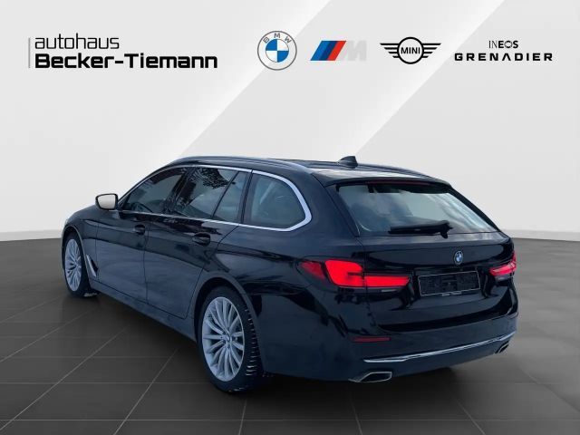 BMW 520 520d Luxury Line Touring