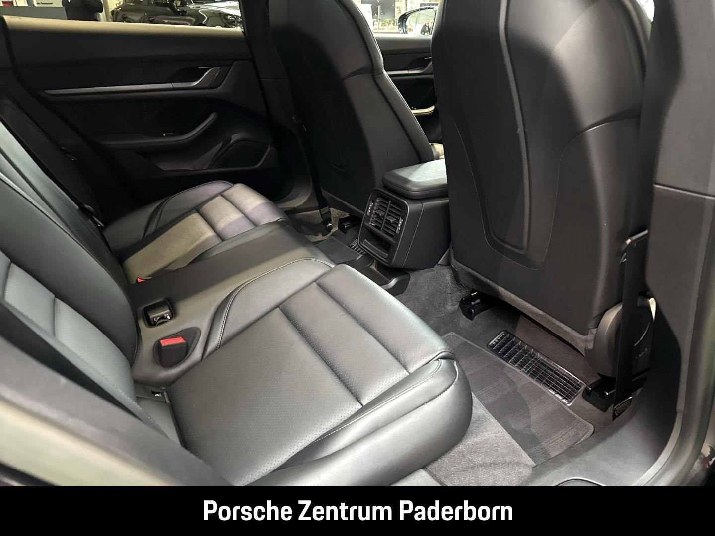 Porsche Taycan InnoDrive Head-Up Luftfederung 20-Zoll