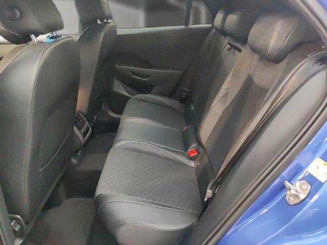 Volkswagen T-Roc 1.5 eTSI DSG IQ.Drive R-Line