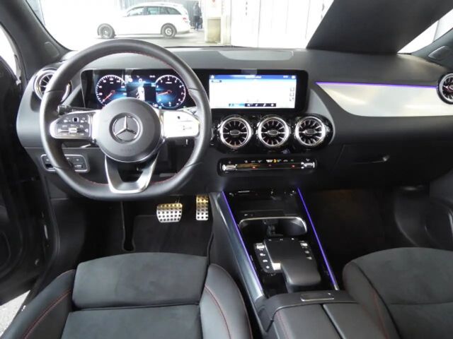 Mercedes-Benz GLA 200 AMG Line