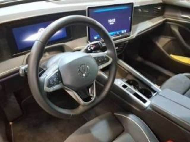 Volkswagen Passat 1.5 eTSI Business DSG Variant