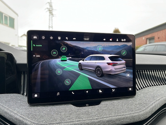 Skoda Superb 2.0 TDI Combi Selection