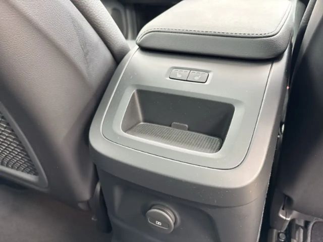 Volvo XC60 Dark Plus T6