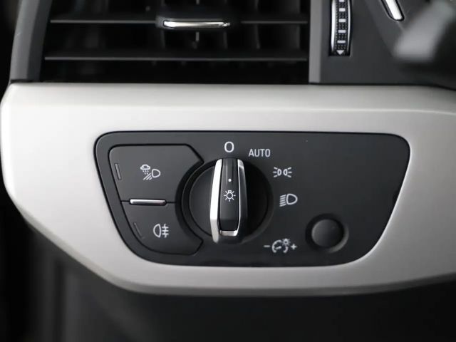 Audi A4 35 TDI S-Line