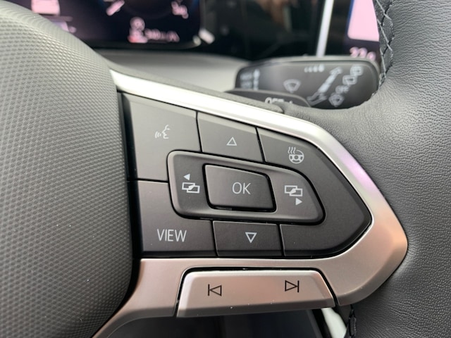 Volkswagen Golf 1.5 eTSI DSG