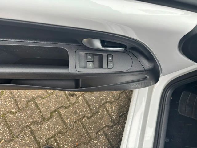 Volkswagen up! Move Move up!