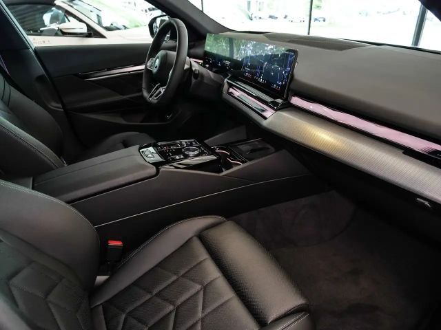 BMW i5 M-Sport Sedan eDrive40