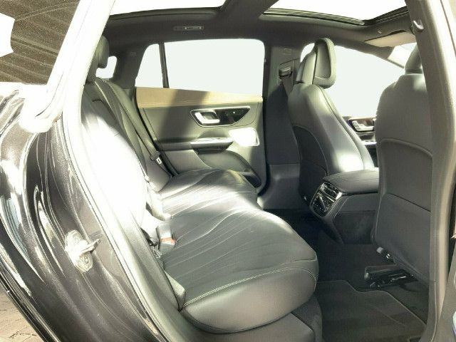 Mercedes-Benz EQE 350 Sedan