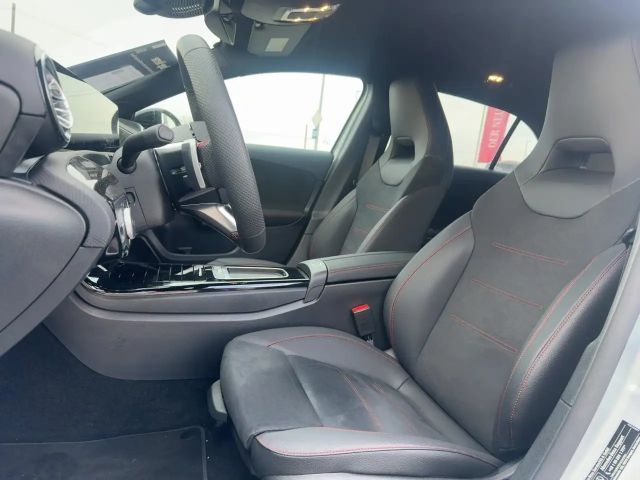 Mercedes-Benz A 180 AMG Line Hatchback