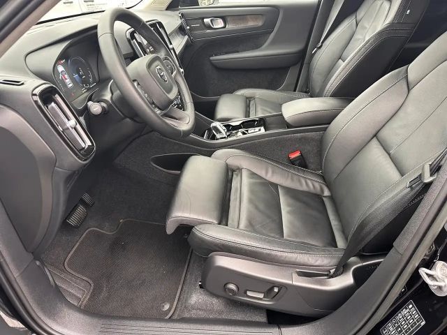 Volvo XC40 Dark Plus T5