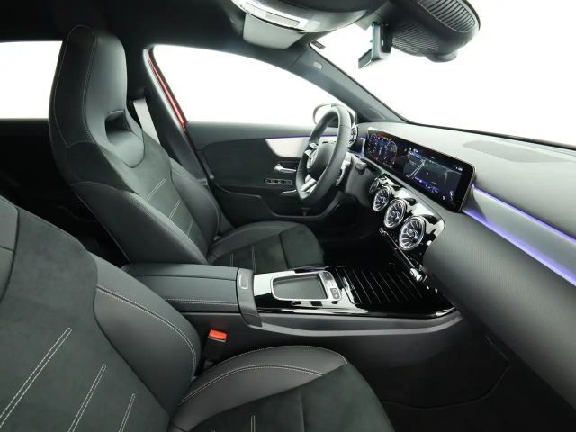 Mercedes-Benz A 200 AMG Line Hatchback