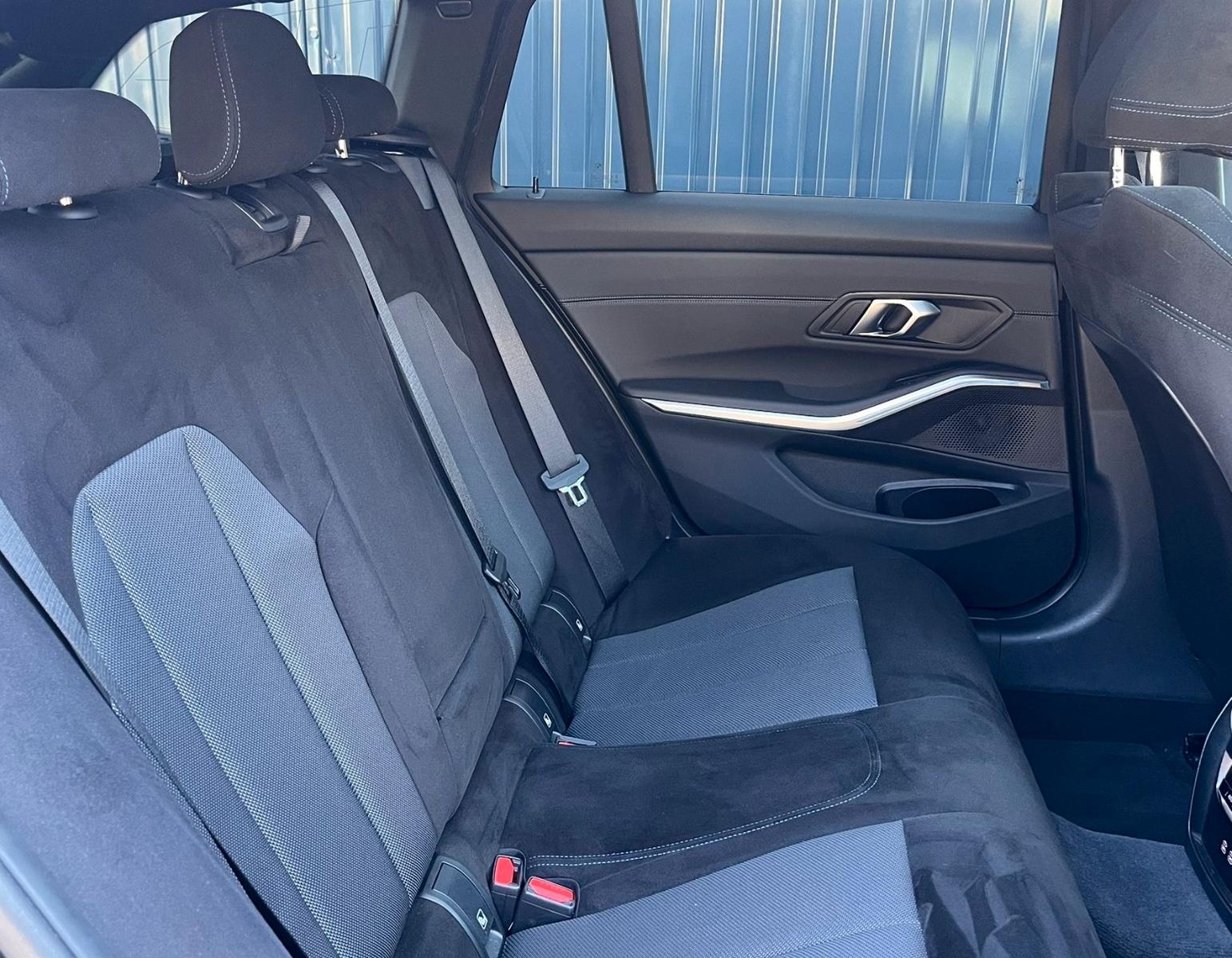 BMW 318 318i M-Sport Touring