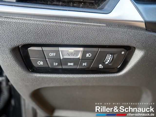 BMW 320 320i M-Sport Touring