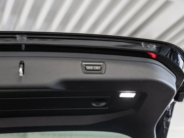 BMW 320 320i M-Sport Touring