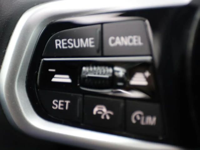 BMW 318 M-Sport Sedan