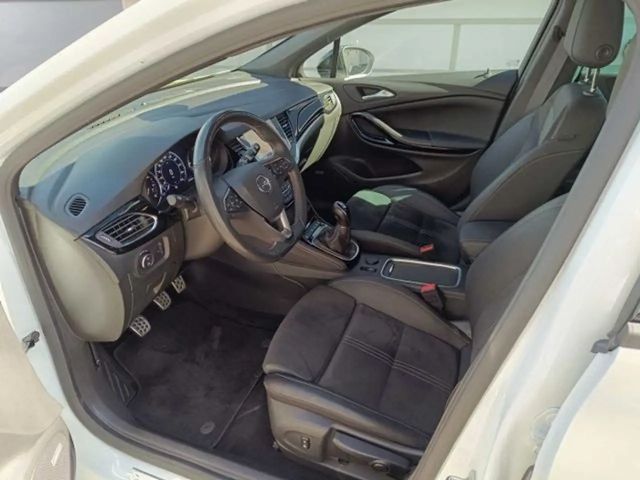 Opel Astra Sports Tourer Ultimate